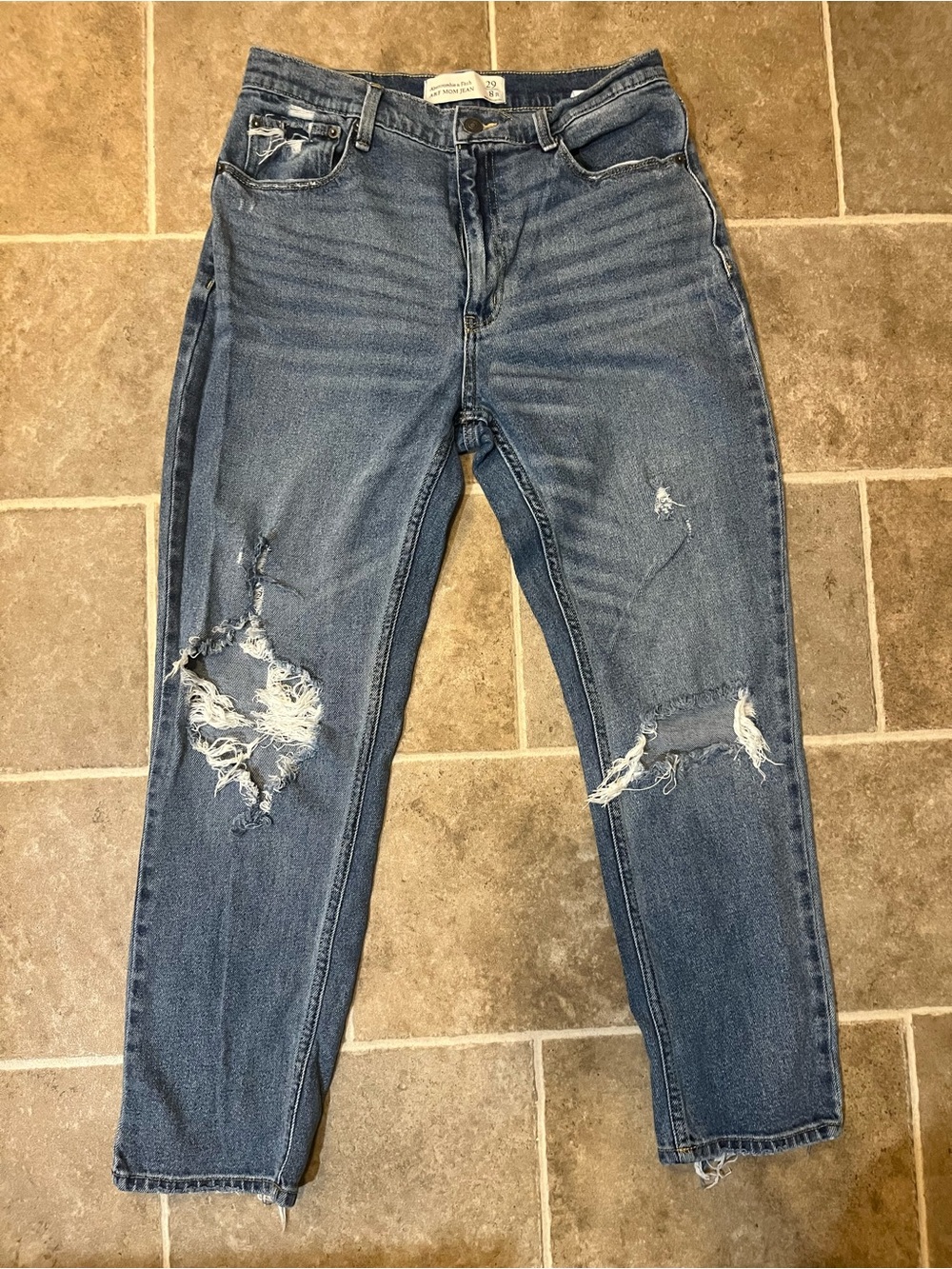 Abercrombie & Fitch High Rise Mom Jeans Medium Wash Distressed 90s Y2K Size 8R